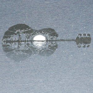ANN ARBOR - TREES REFLECTING ON WATER AS A GUITAR - BLUE XL T-SHIRT H677